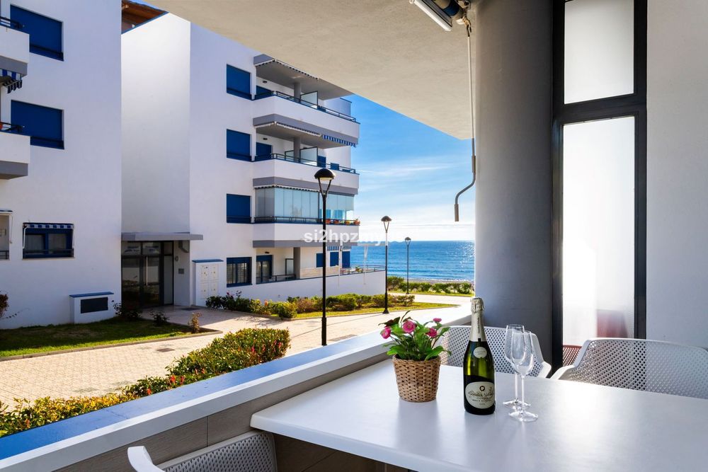 Apartment | Resale in Torrox in Torrox, Costa del Sol - Main property photo
