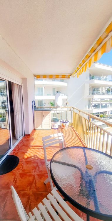 Apartment | Resale in Torreblanca in Torreblanca, Costa del Sol - Photo 3