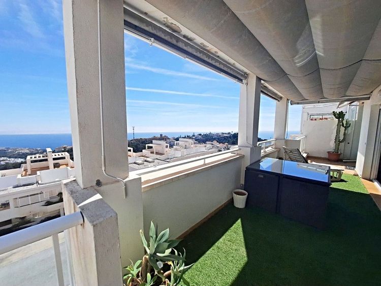 Penthouse | Resale in Benalmadena Pueblo in Benalmadena Pueblo, Costa del Sol - Photo 3