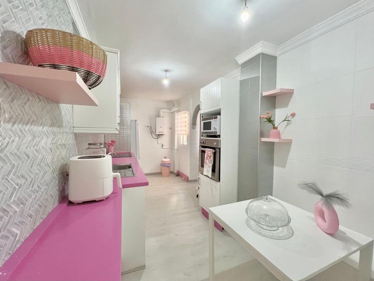 Apartment | Resale in Las Lagunas in Las Lagunas, Costa del Sol - Photo 5