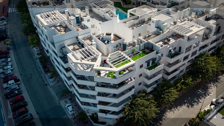 Penthouse | Resale in Estepona - Development photo 1
