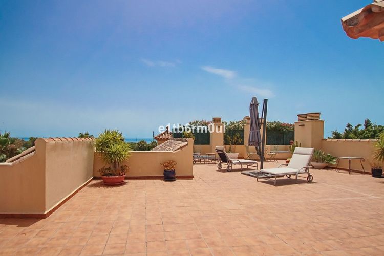 Penthouse | Resale in Nagüeles in Nagüeles, Costa del Sol - Photo 2