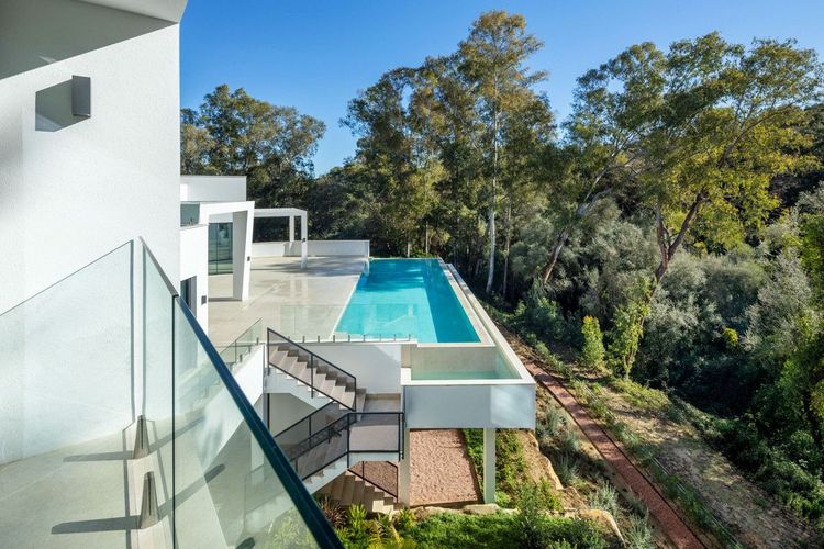 House | Resale in Sotogrande Alto in Sotogrande Alto, Sotogrande, Costa del Sol - Photo 4
