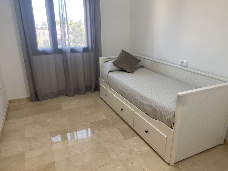 Apartment | Resale in Estepona in Estepona, Costa del Sol - Photo 3