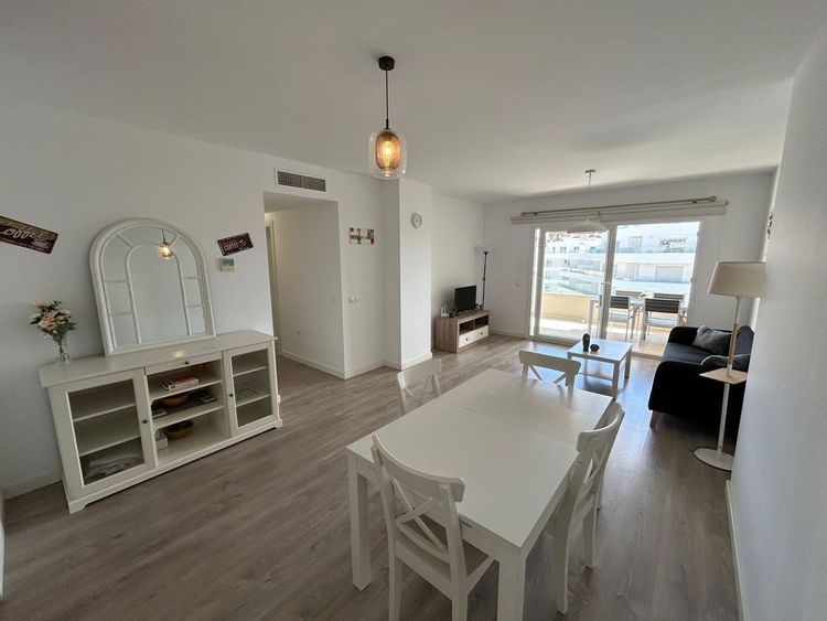 Apartment | Resale in Nueva Andalucía in Nueva Andalucía Others, Costa del Sol - Photo 5