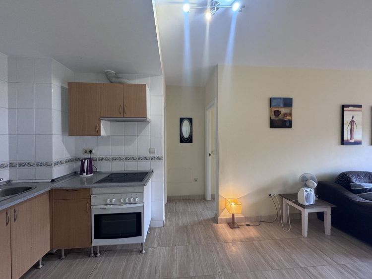 Apartment | Resale in San Luis de Sabinillas in San Luis de Sabinillas, Costa del Sol - Photo 3
