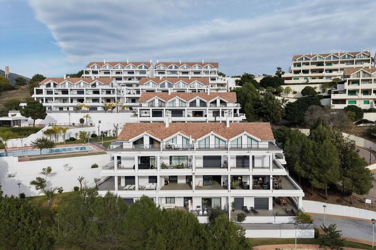 Apartment | Resale in Estepona - Development photo 1