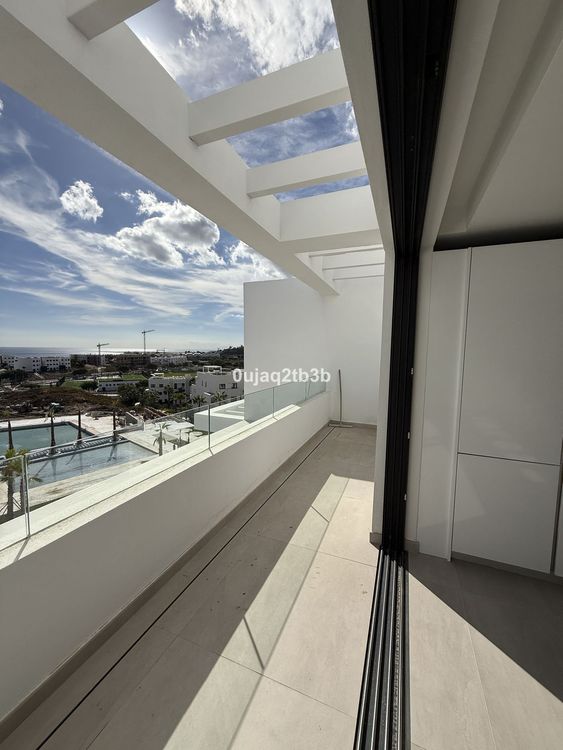 Penthouse | Resale in Estepona - Development photo 1