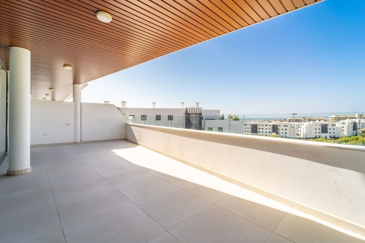 listing card gallery