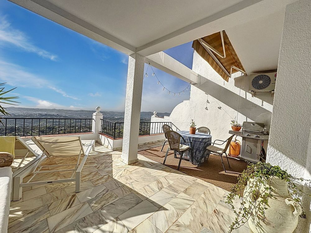 Apartment | Resale in Mijas in Mijas, Costa del Sol - Main property photo
