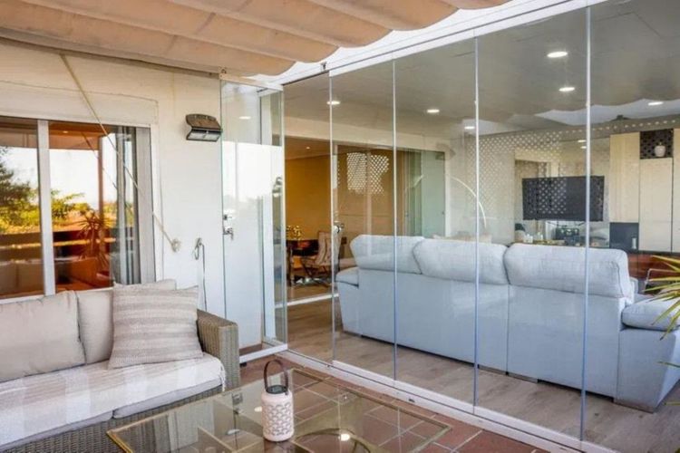 Apartment | Resale in Selwo in Selwo, Selwo - La Concha-Resina Golf, Costa del Sol - Photo 3