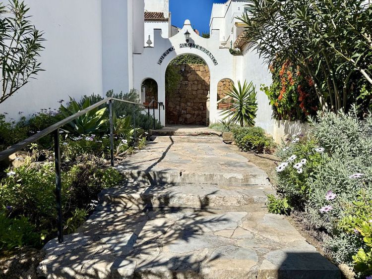 Apartment | Resale in Riviera del Sol in Riviera del Sol, Costa del Sol - Photo 2