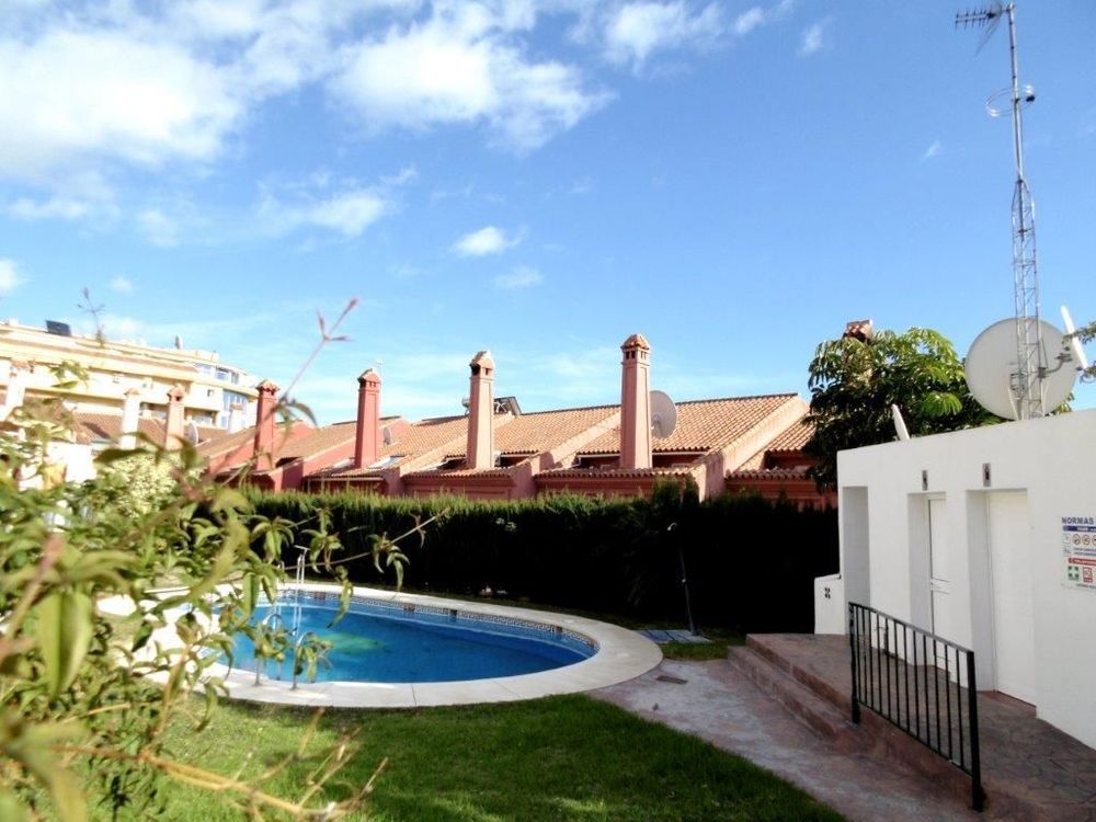 House | Resale in Los Pacos in Los Pacos, Costa del Sol - Main property photo