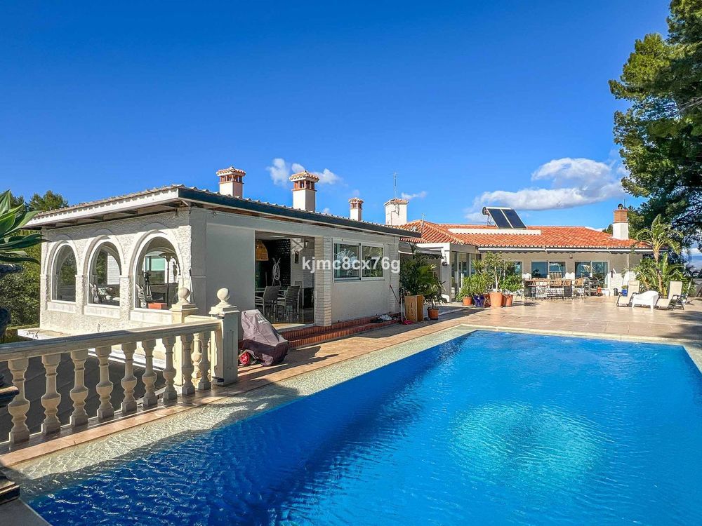House | Resale in Torremolinos in Torremolinos Others, Costa del Sol - Main property photo