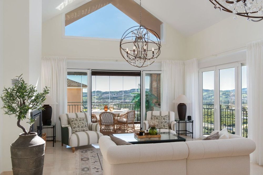 House | Resale in Sierrezuela in Sierrezuela, Costa del Sol - Main property photo