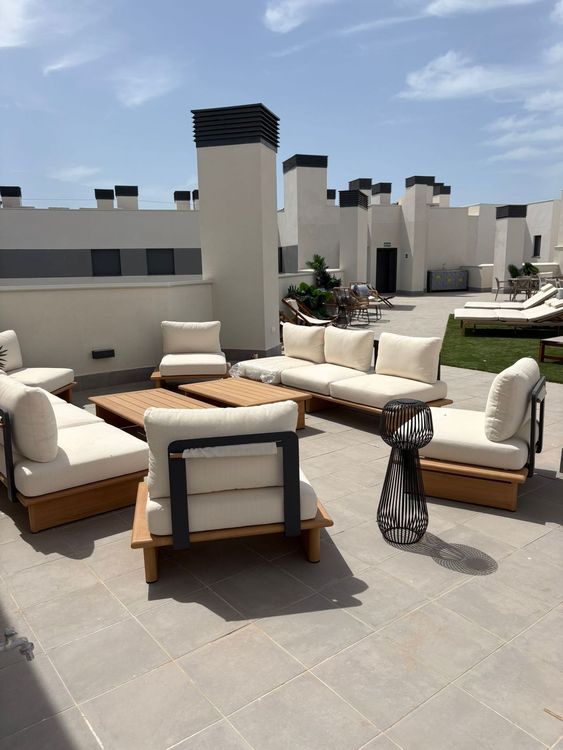 Apartment | Resale in Las Lagunas in Las Lagunas, Costa del Sol - Photo 2