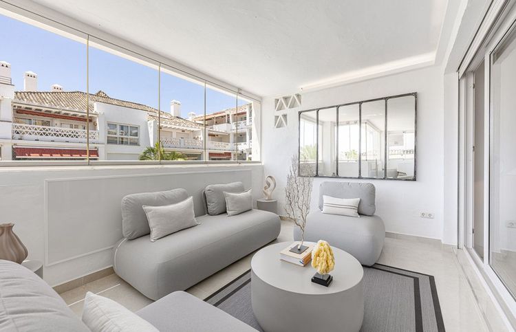Apartment | Resale in The Golden Mile in The Golden Mile, Costa del Sol - Photo 3
