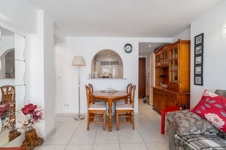 Apartment | Resale in Benalmadena Costa in Benalmadena Costa, Costa del Sol - Photo 5