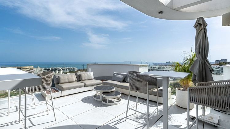 Penthouse | Resale in Fuengirola in Fuengirola Others, Costa del Sol - Photo 2