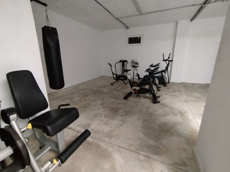 Apartment | Resale in Benalmadena Costa in Benalmadena Costa, Costa del Sol - Photo 4