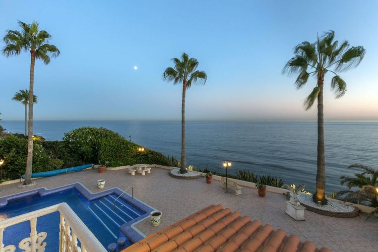 House | Resale in Marbesa in Marbesa, Marbella East, Costa del Sol - Photo 5