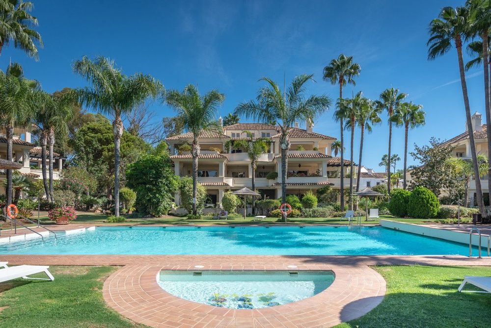 Penthouse in Nueva Andalucía in Nueva Andalucía Others, Nueva Andalucía, Costa del Sol - Main property photo