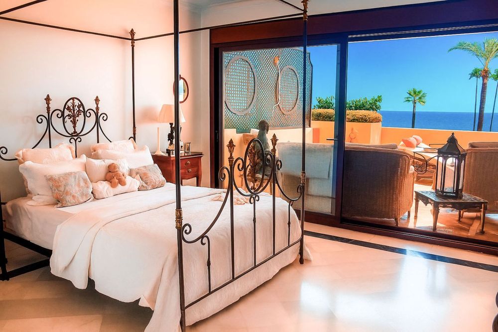 Apartment | Resale in Costalita in Costalita, Costa del Sol - Main property photo