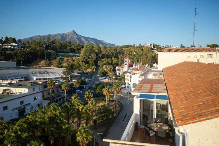 Penthouse | Resale in La Campana in La Campana, Rodeo Alto-Guadaiza-La Campana, Costa del Sol - Photo 2