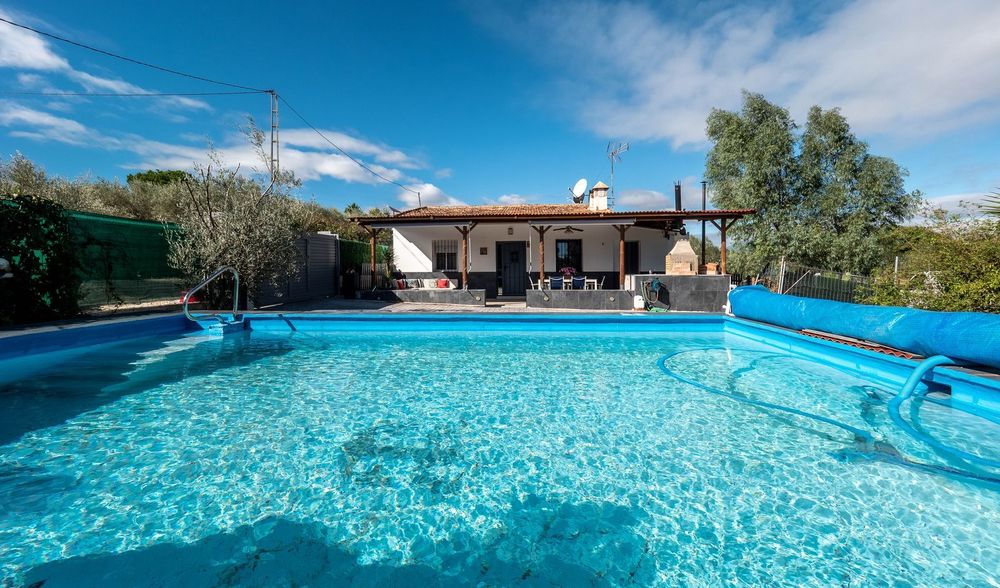 House | Resale in Alhaurín el Grande in Alhaurín el Grande, Costa del Sol - Main property photo