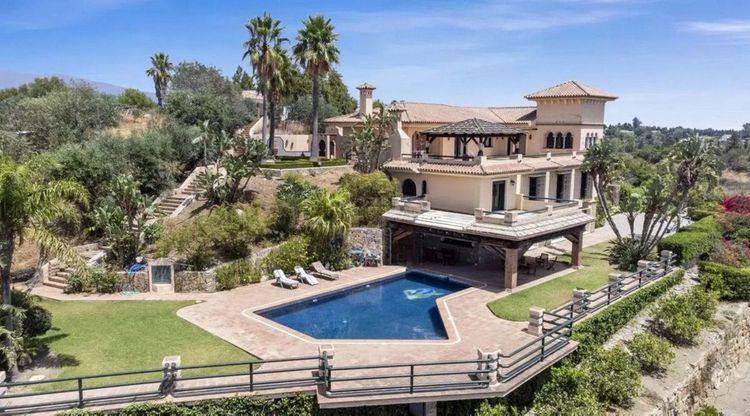 House | Resale in Estepona - Development photo 1