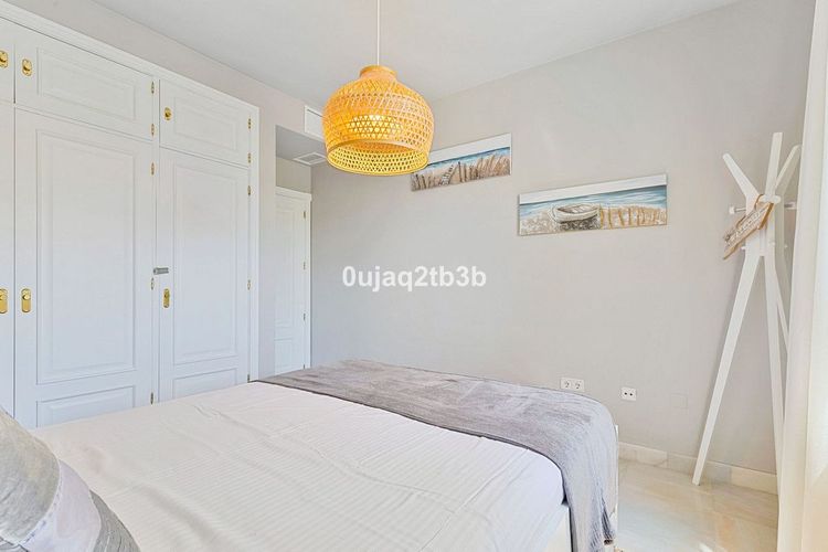 Apartment | Resale in Aloha in Aloha, Nueva Andalucía, Costa del Sol - Photo 2