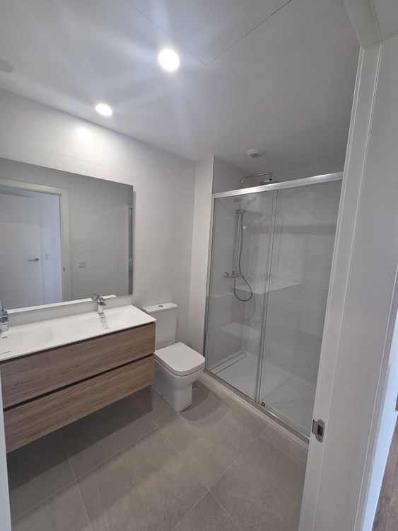 Apartment | Resale in Estepona in Estepona, Costa del Sol - Photo 2
