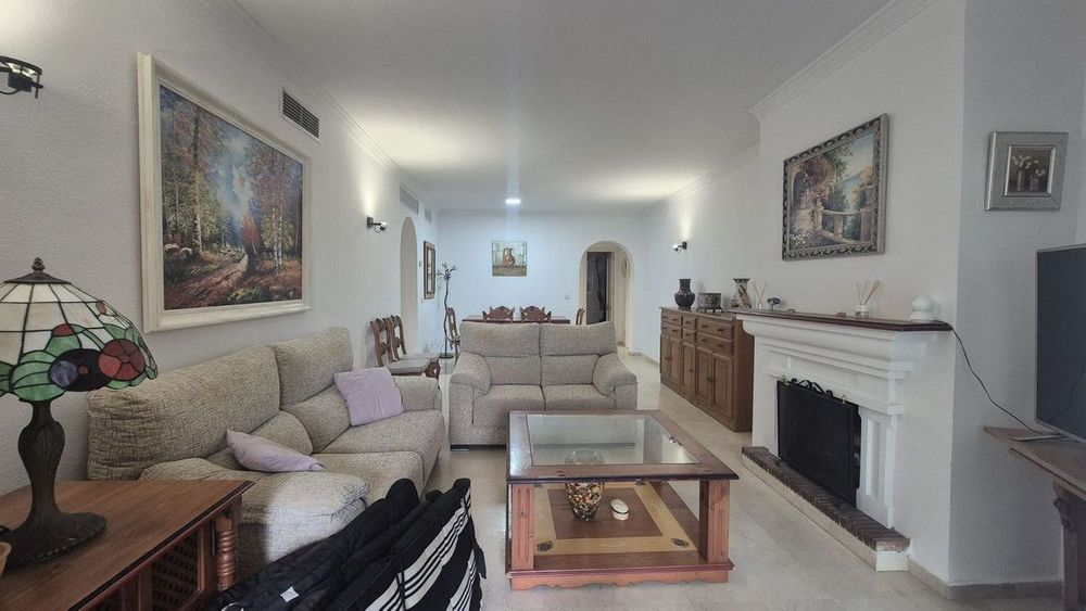 Apartment | Resale in Estepona in Estepona, Costa del Sol - Main property photo
