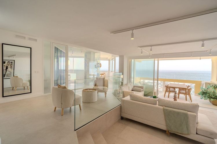 Apartment | Resale in Marbella in Marbella Others, Costa del Sol - Photo 4