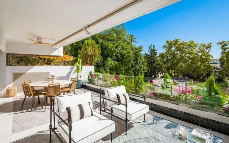 Apartment | Resale in The Golden Mile in The Golden Mile, Costa del Sol - Photo 4