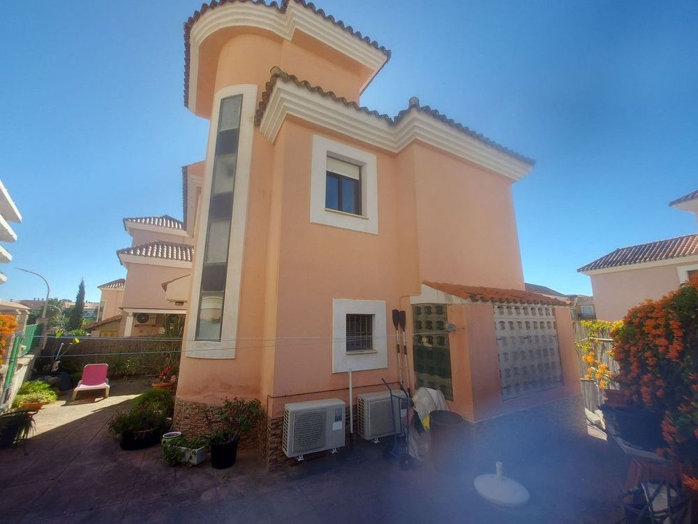House | Resale in San Luis de Sabinillas in San Luis de Sabinillas, Costa del Sol - Main property photo