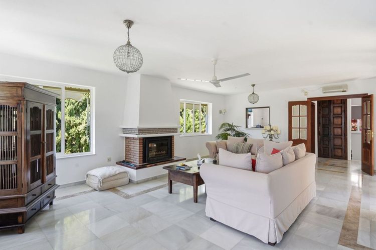 House | Resale in Benalmadena in Benalmadena Others, Costa del Sol - Photo 4