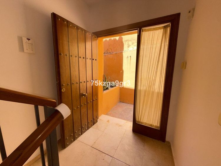 House | Resale in Mijas Costa in Mijas Costa, Costa del Sol - Photo 4