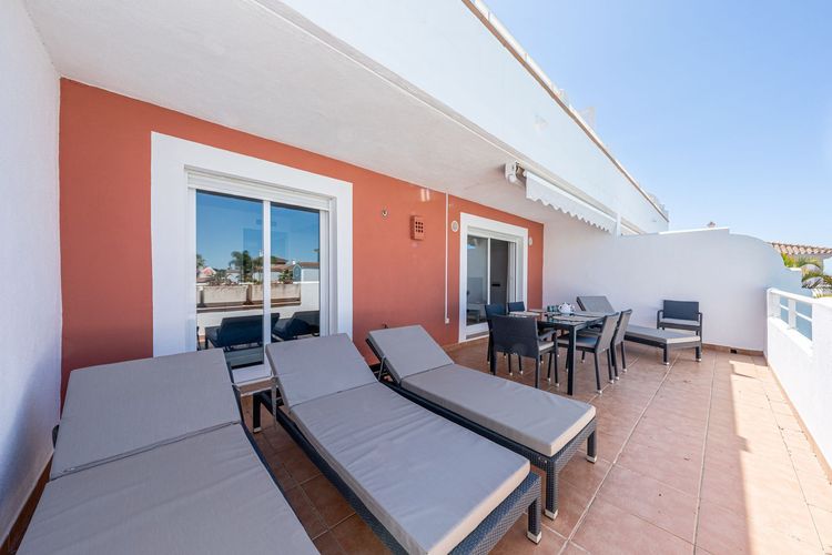 Apartment | Resale in New Golden Mile in New Golden Mile, Costa del Sol - Photo 4