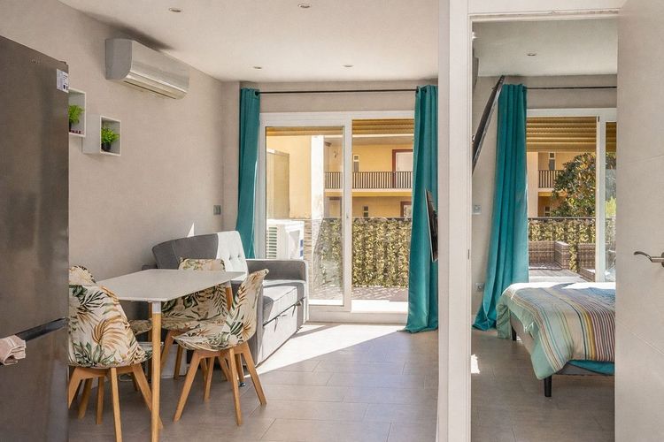 Apartment | Resale in Elviria in Elviria, Costa del Sol - Photo 4