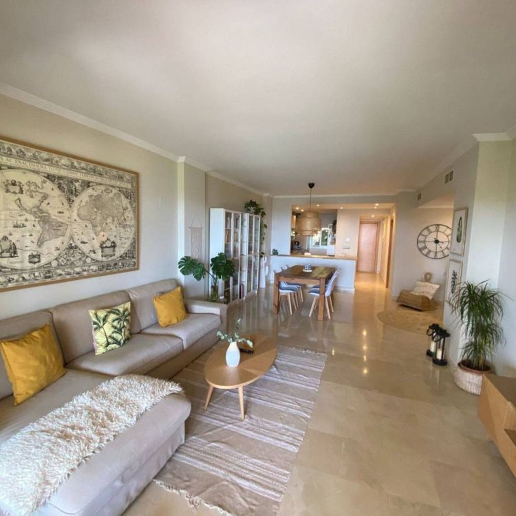 Apartment | Resale in Estepona in Estepona, Costa del Sol - Photo 5