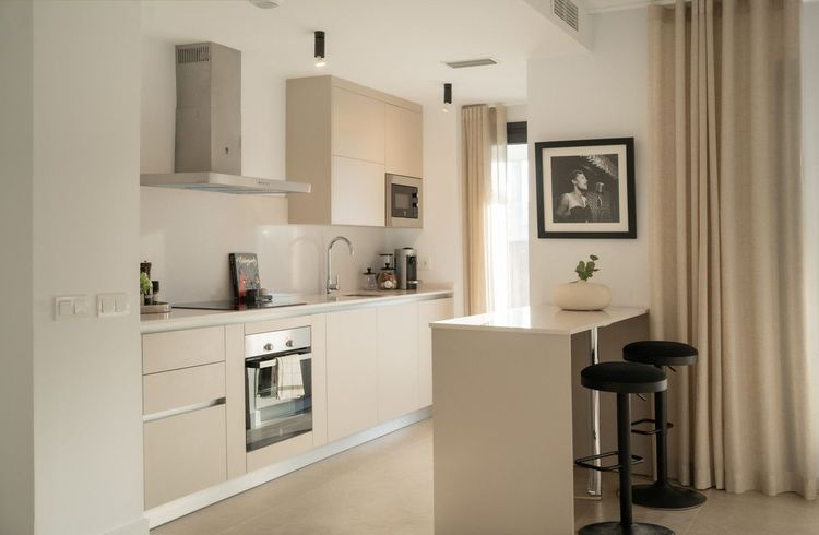 Apartment | Resale in Estepona in Estepona, Costa del Sol - Photo 5
