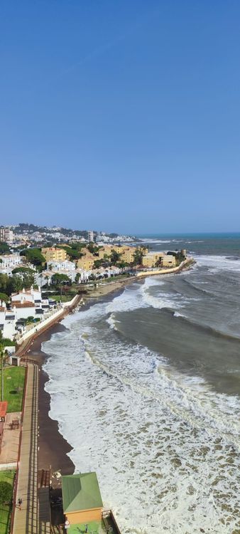 Apartment | Resale in Calahonda in Calahonda, Costa del Sol - Photo 2