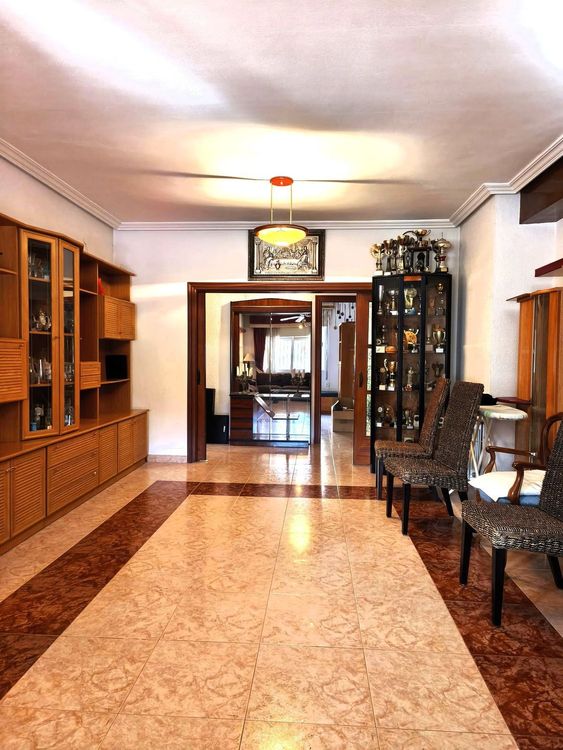 House | Resale in Aguas de Busot in Costa Blanca - Photo 4