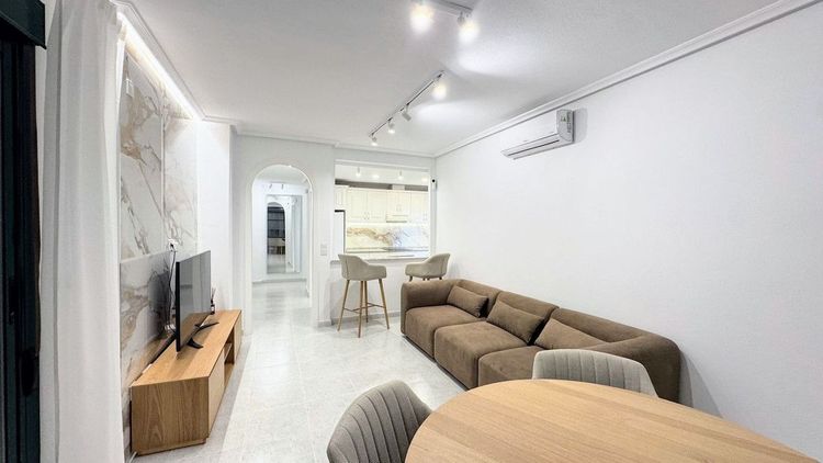 Apartment | Resale in Villamartin in Villamartin, Costa Blanca - Photo 4