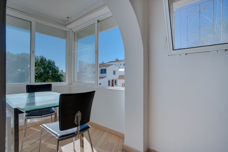 Apartment | Resale in La Cala de Mijas in La Cala de Mijas, Costa del Sol - Photo 2