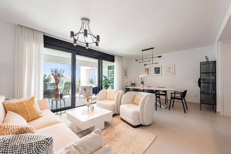 Apartment | Resale in Bel Air in Bel Air, Costa del Sol - Photo 3