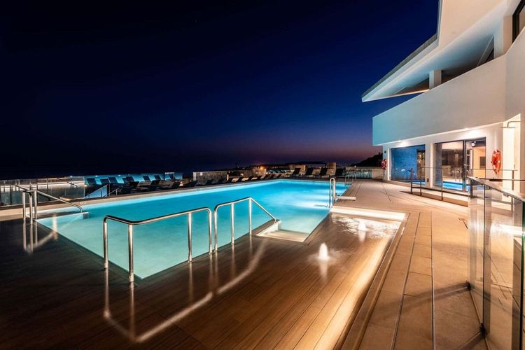 House | Resale in Torrox Costa in Torrox Costa, Costa del Sol - Photo 5