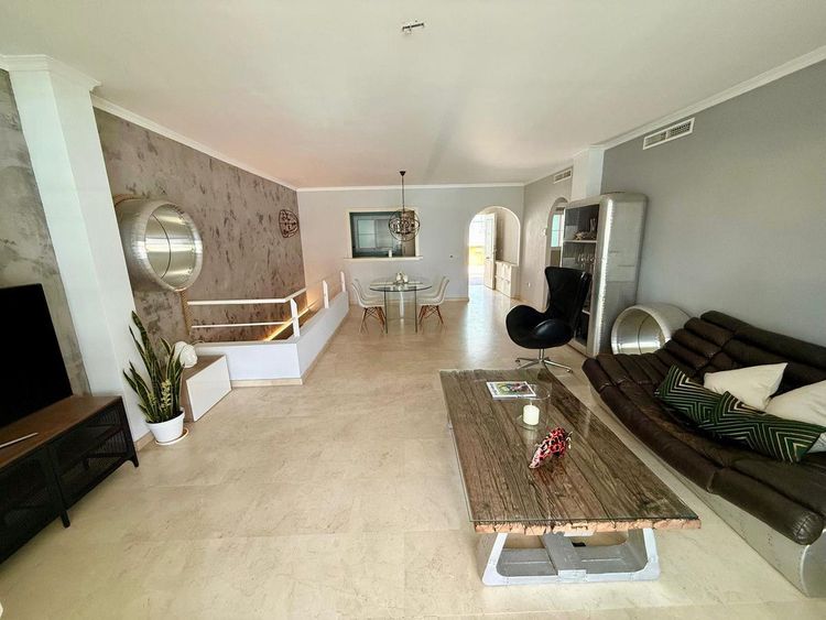 Apartment | Resale in Sotogrande Marina in Sotogrande Marina, Costa del Sol - Photo 3