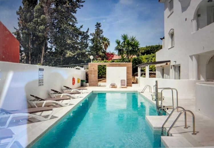 Penthouse | Resale in Nueva Andalucía in Nueva Andalucía Others, Costa del Sol - Photo 3